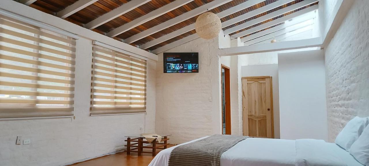 Bed and Breakfast Rustic Quinta La Aurora Баньос Экстерьер фото